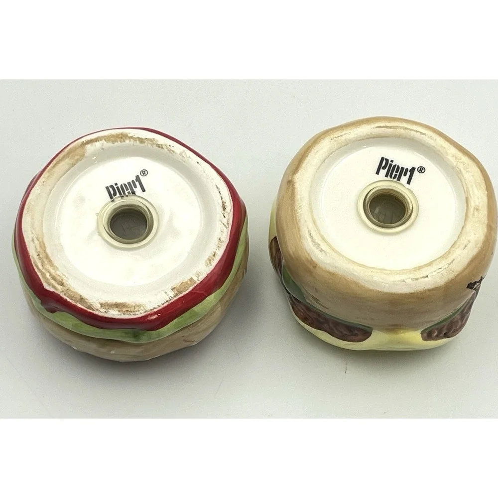 Cheeseburger Delux Salt & Pepper Shakers Ceramic Stackable Pier‎ 1 Imports